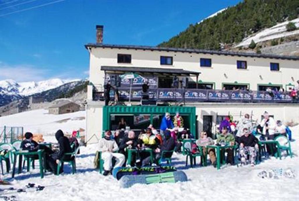 Hotel Peretol سولديو المظهر الخارجي الصورة
