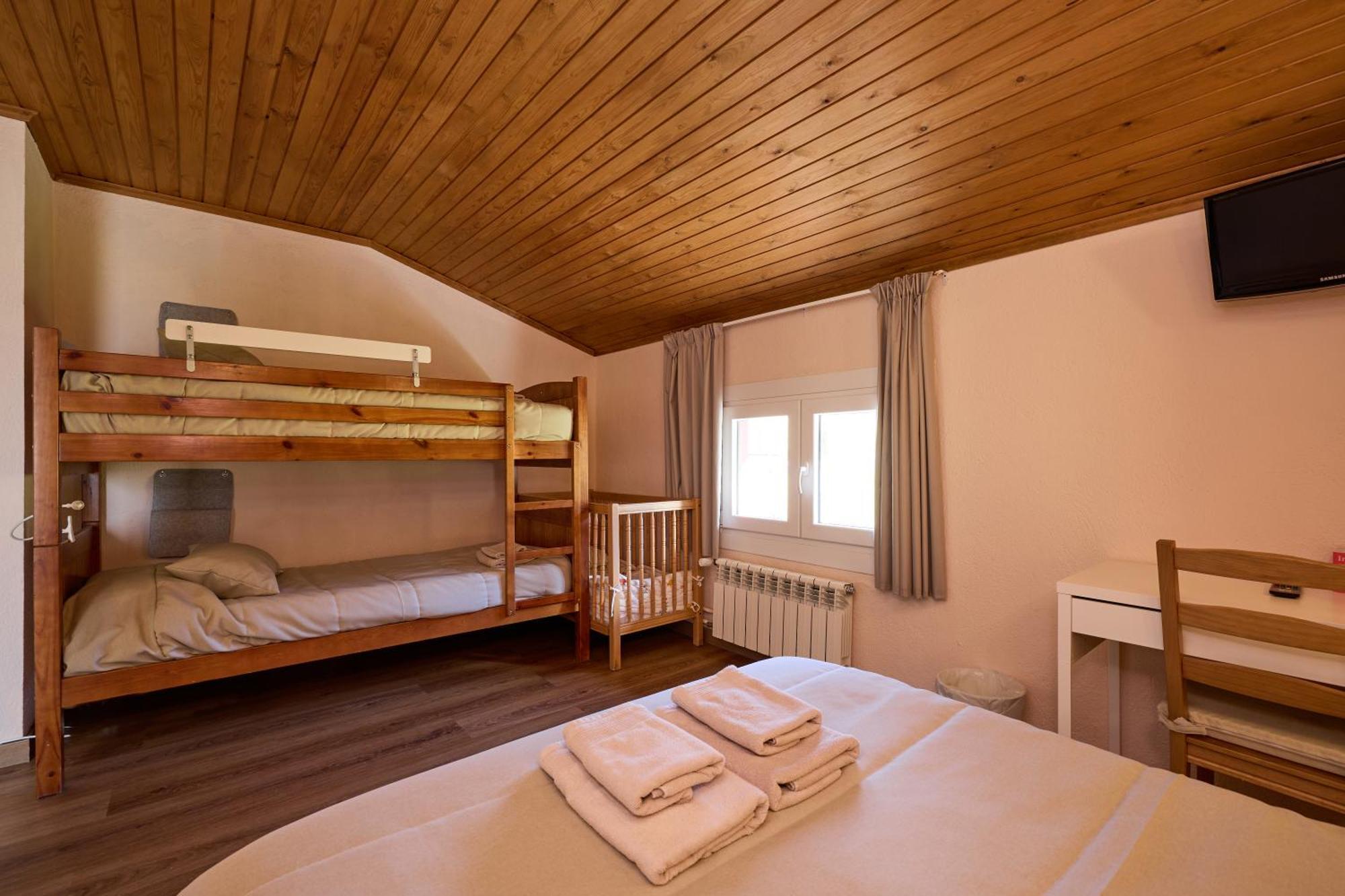 Hotel Peretol سولديو المظهر الخارجي الصورة