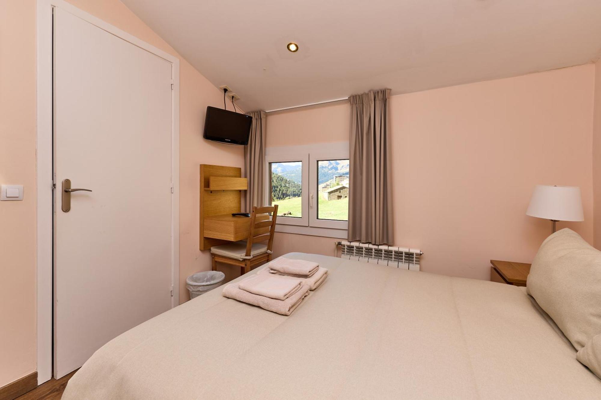 Hotel Peretol سولديو المظهر الخارجي الصورة