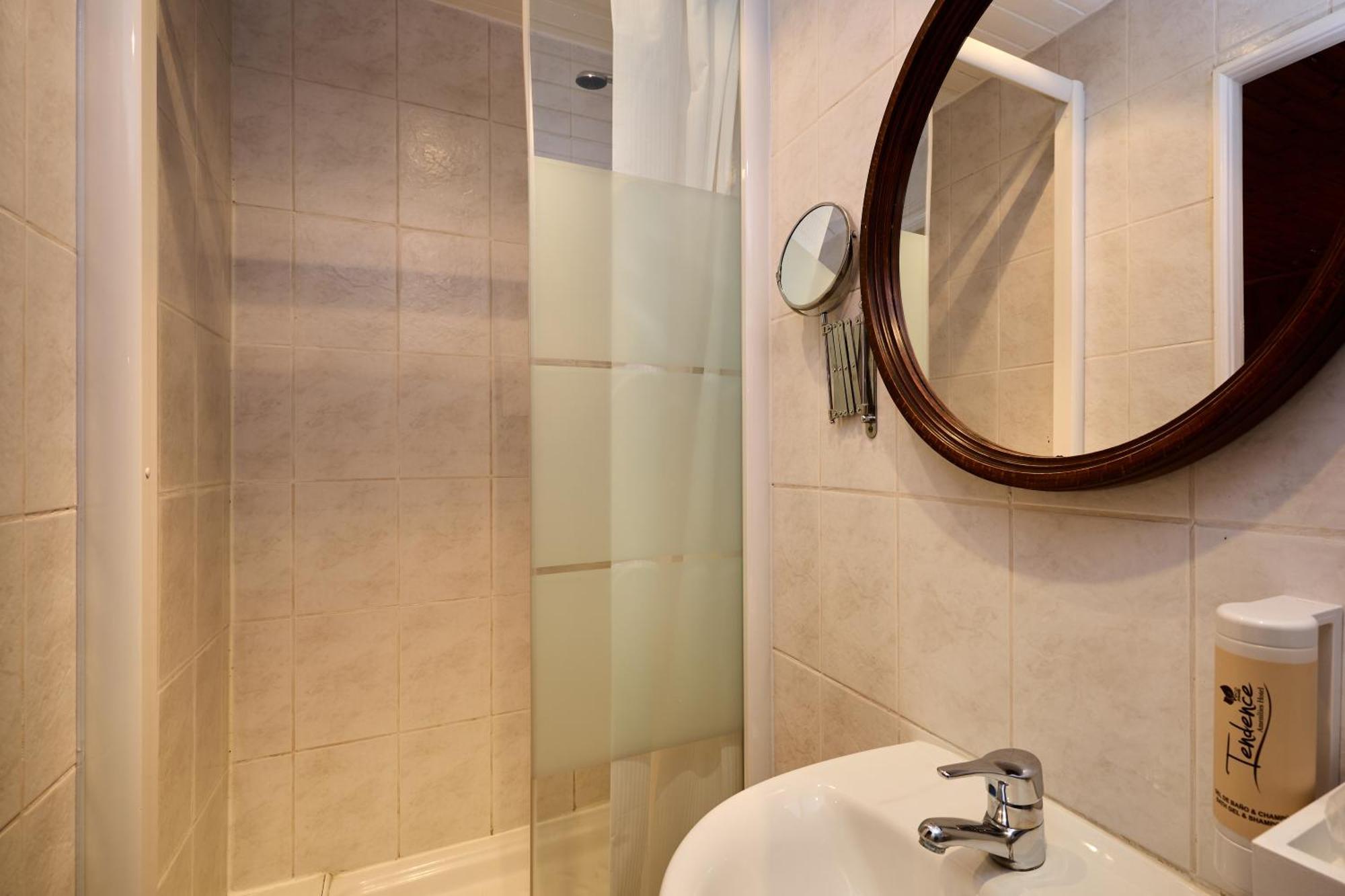 Hotel Peretol سولديو المظهر الخارجي الصورة