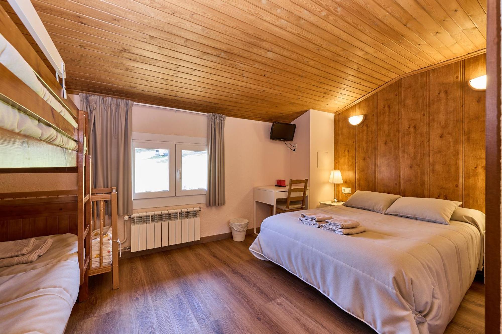 Hotel Peretol سولديو المظهر الخارجي الصورة