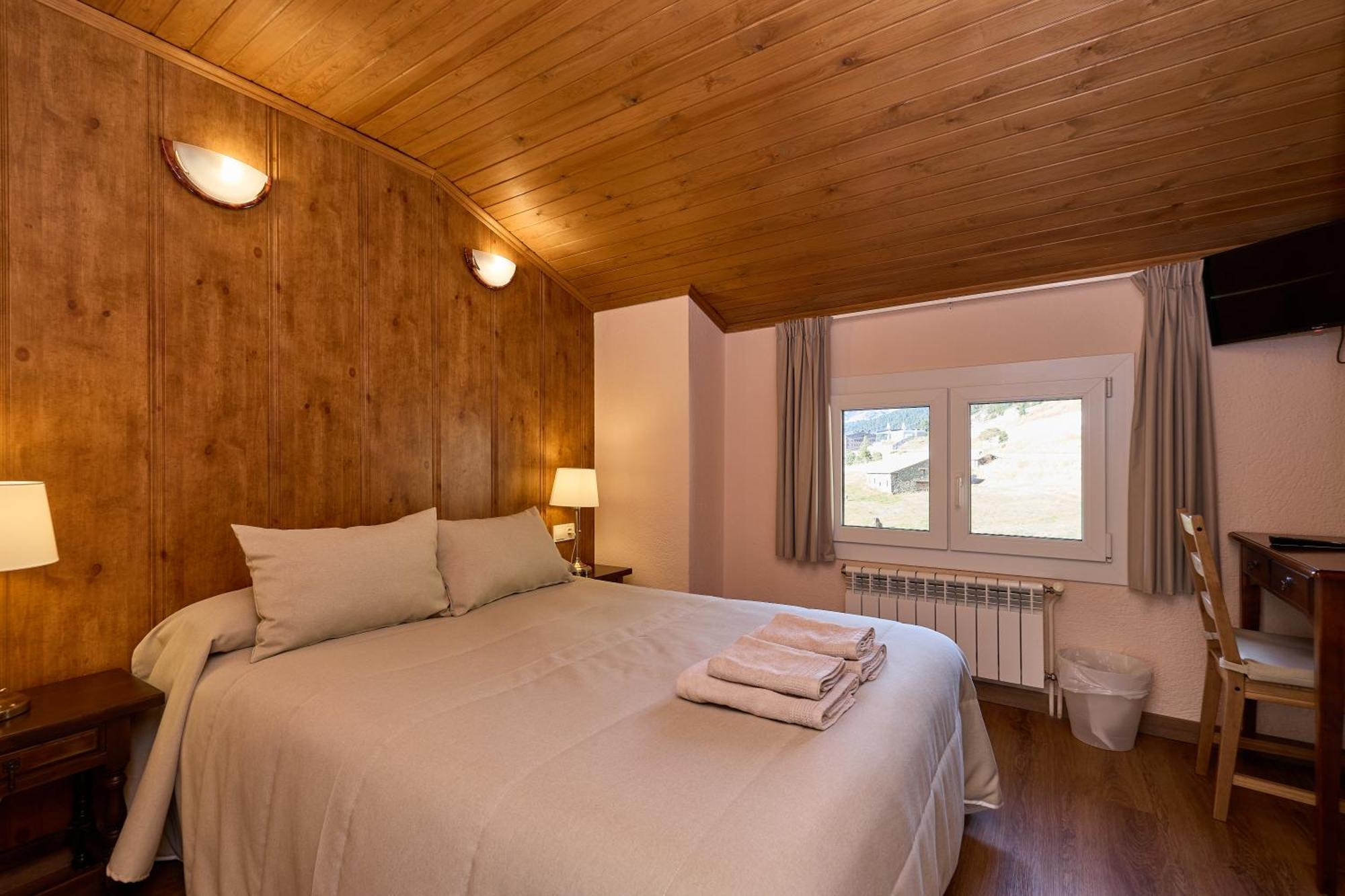 Hotel Peretol سولديو الغرفة الصورة